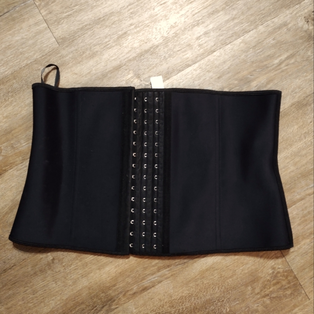 Waist trainer